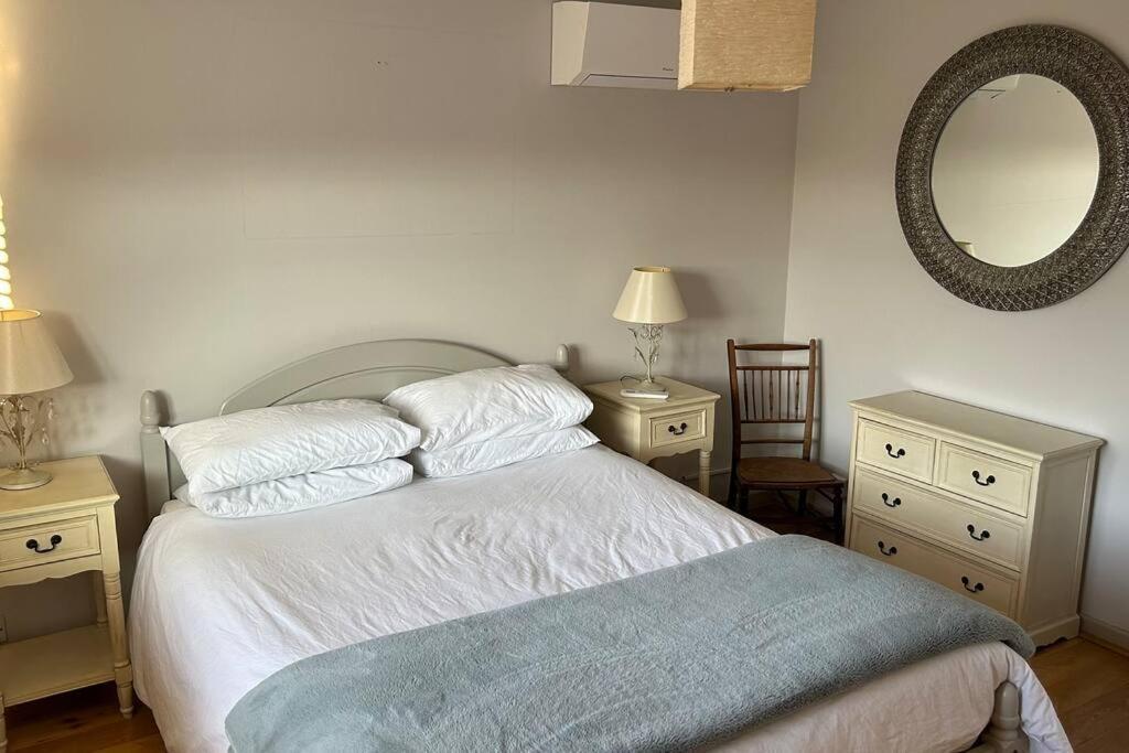 Cosy 2 Bed, Home From Home Haddenham  Экстерьер фото